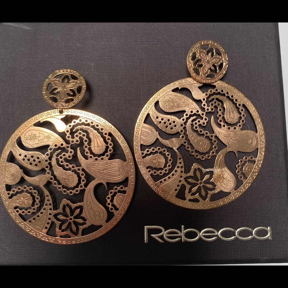 Beautiful big rise gold plated earrings by Rebecca !!!